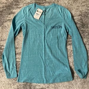 Brand new Salt Life long sleeved t-shirt. Size women’s small.